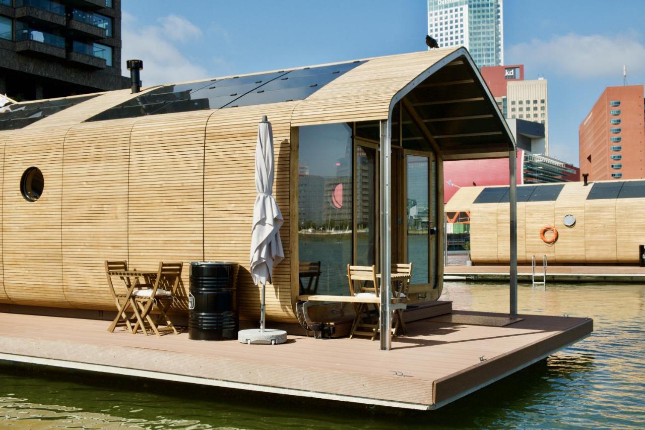 Hotel Wikkelboat Nr2 At Floating Rotterdam Rijnhaven Exterior foto